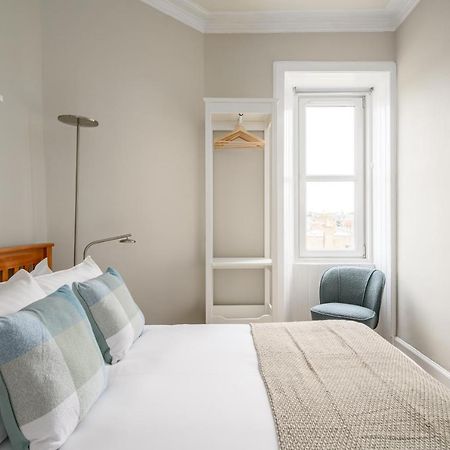 2Br New Town Castle View Apartment Edinburgh Bagian luar foto