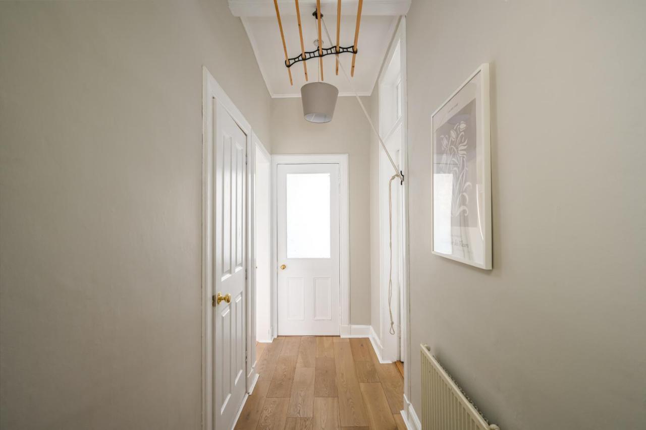 2Br New Town Castle View Apartment Edinburgh Bagian luar foto