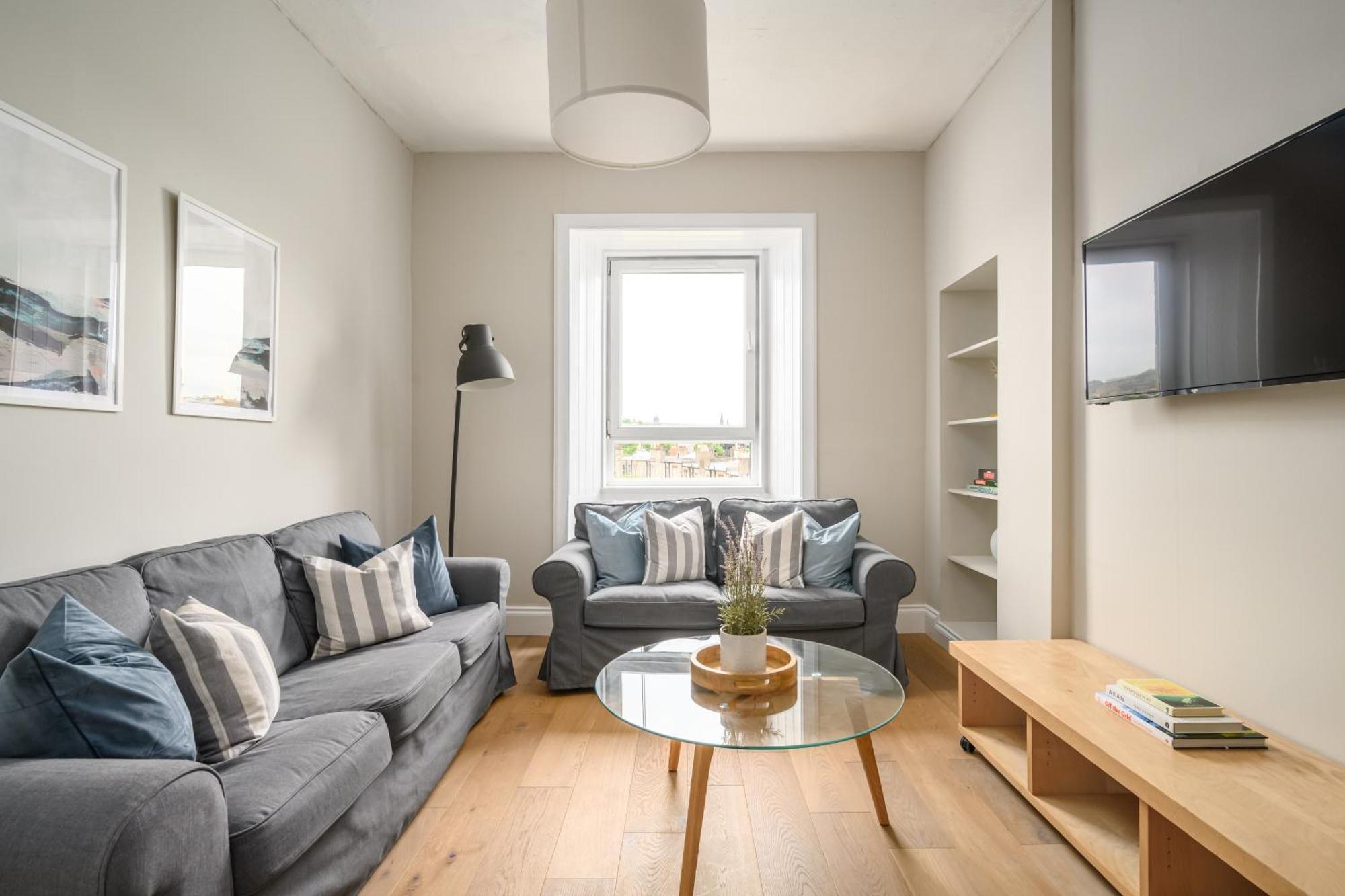 2Br New Town Castle View Apartment Edinburgh Bagian luar foto