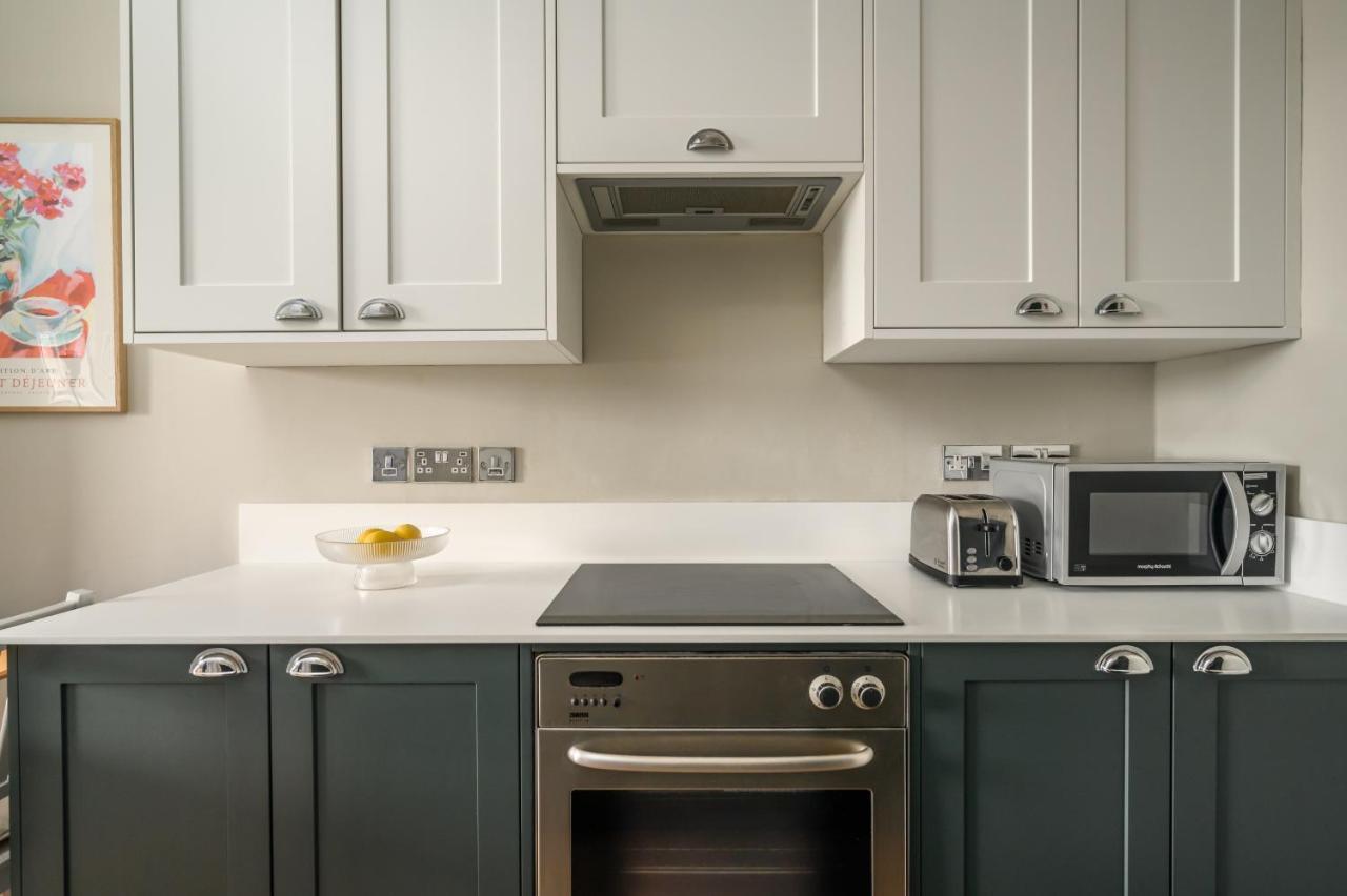 2Br New Town Castle View Apartment Edinburgh Bagian luar foto