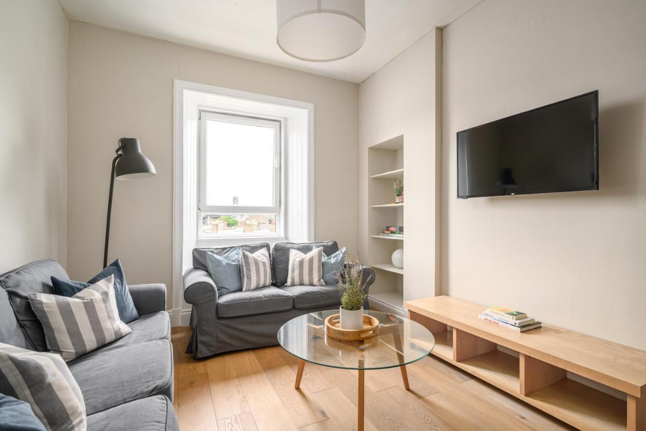2Br New Town Castle View Apartment Edinburgh Bagian luar foto